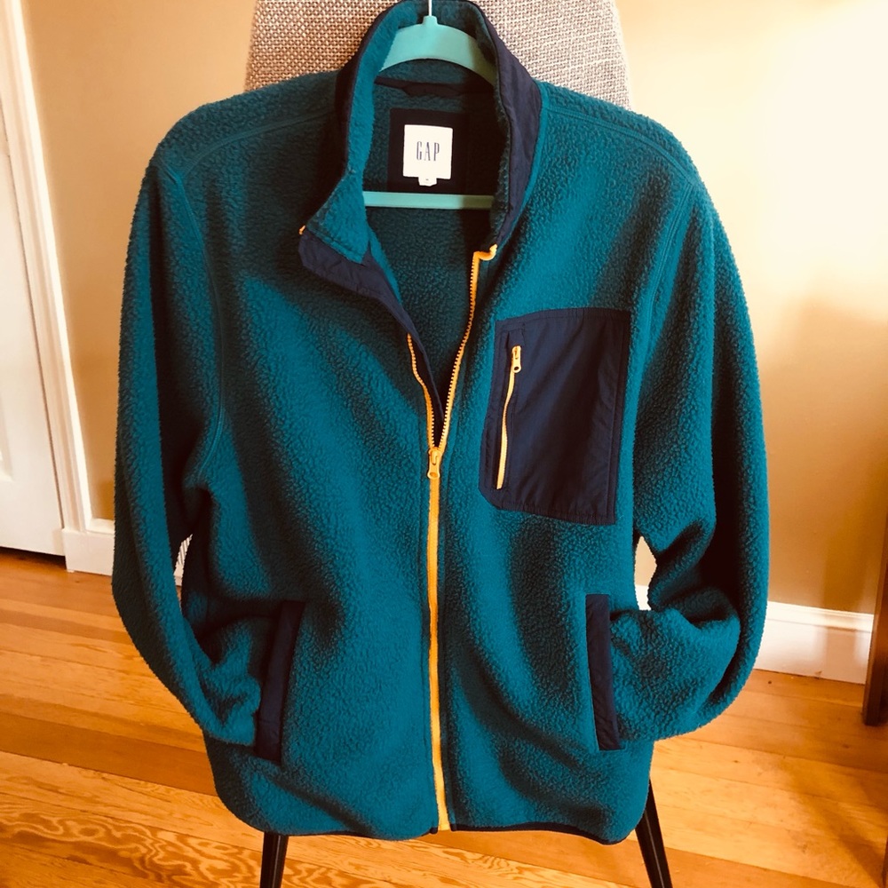 Men’s GAP Full-Zip Up Sherpa Jacket.